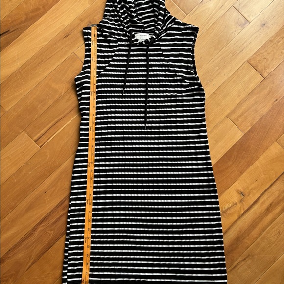 Molly Brackman size US S, jersey, knit, black & white stripe pull over with hood - Picture 3 of 5